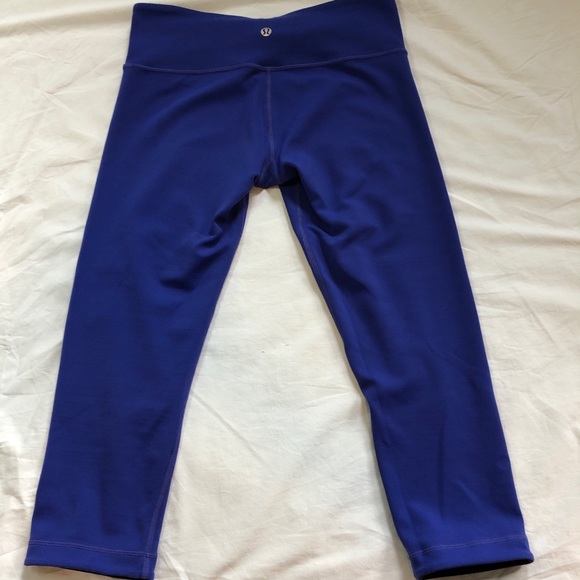 ❤️SOLD❤️ Reversible Lululemon Cropped Wunder Under - Picture 10 of 10